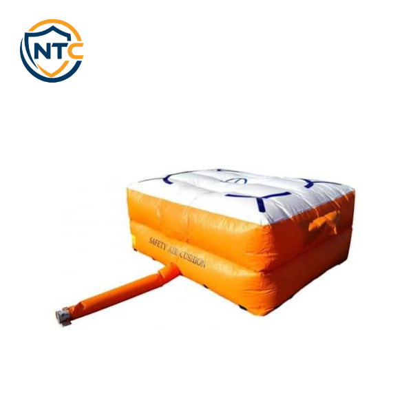 Đệm Nhảy Cứu Hộ Bơm Điện